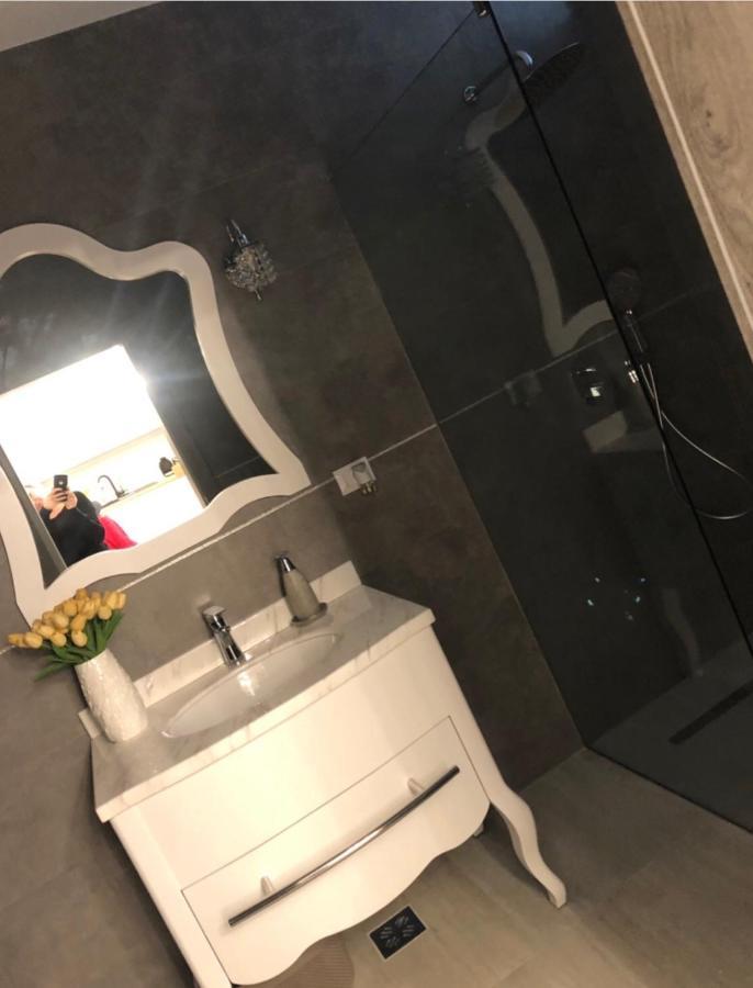 Apartment Luxury Râmnicu Vâlcea Buitenkant foto